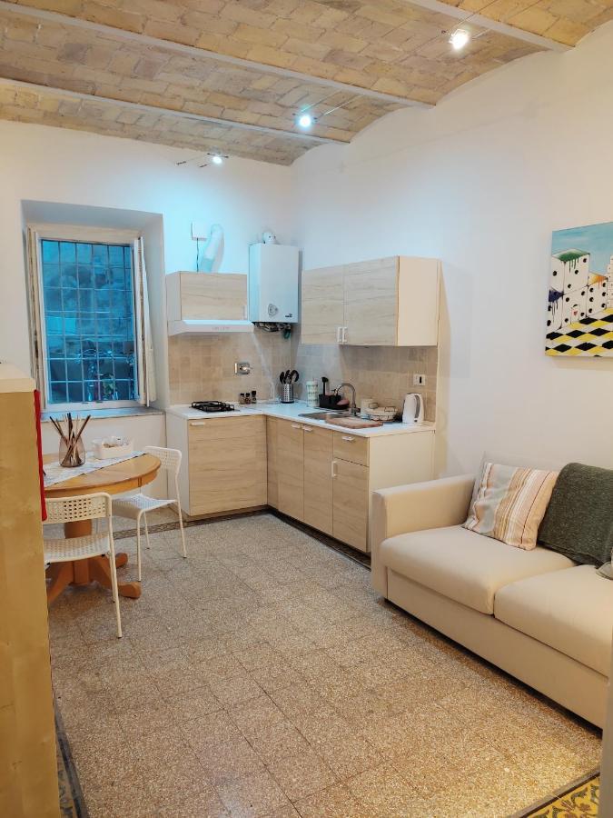 רומא Grazioso Loft Vicino A San Giovanni E Metro C מראה חיצוני תמונה